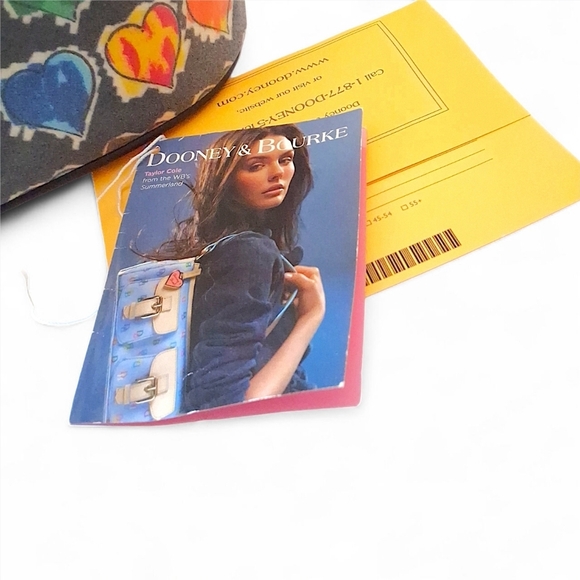 Dooney & Bourke Graffiti Hearts Bucket Bag SH29 BB NWT Y2K Vintage It Bag - Picture 14 of 15